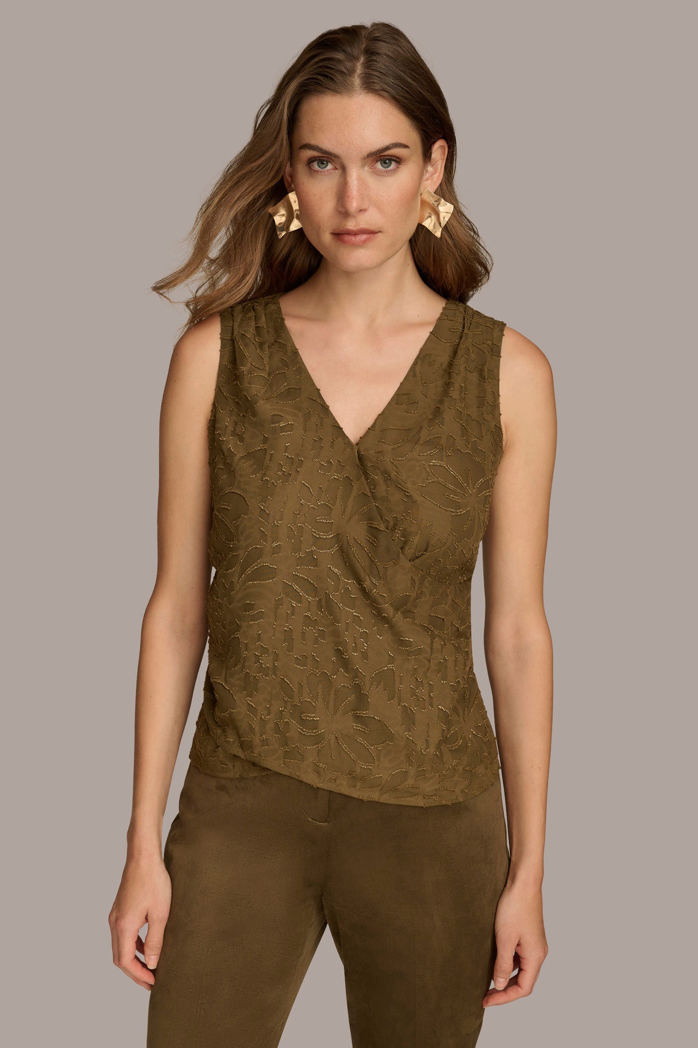 (image for) UNIQUE SLEEVELESS NOVELTY V-NECK BLOUSE